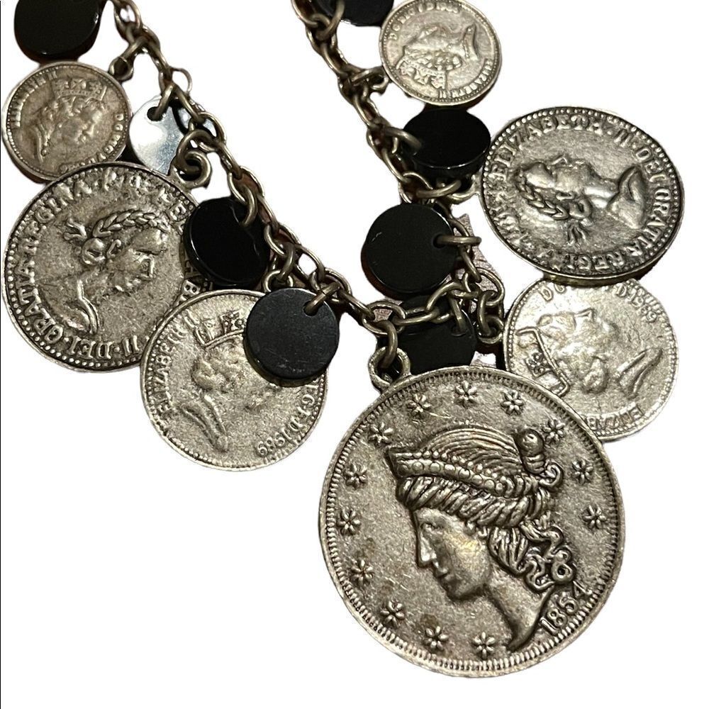 Silver tone coin necklace 